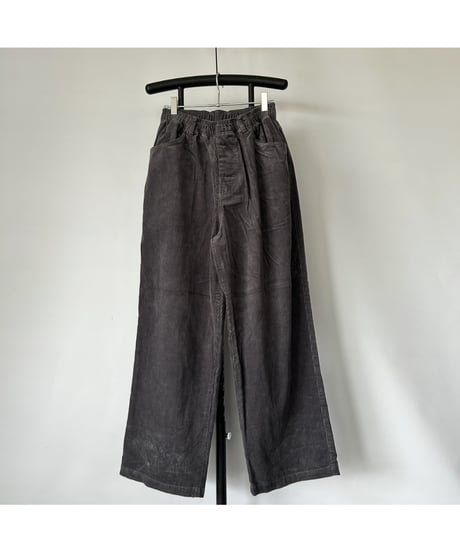 COMFORTABLE REASON "Straight Cords Slacks"