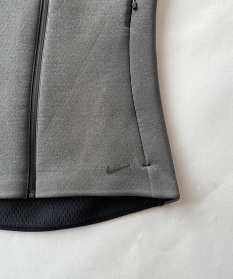 NIKE Women Therma Sphere Max Training Vest M