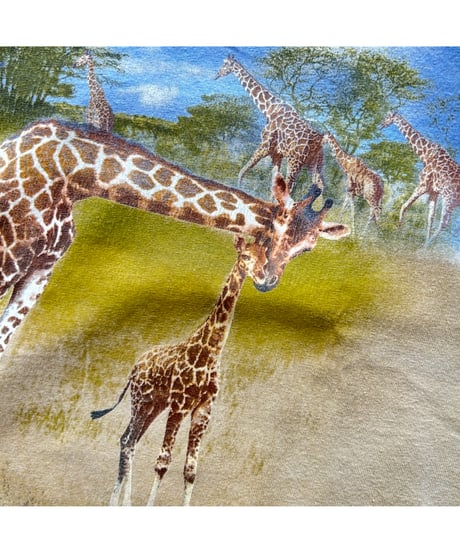 00s Giraffe Tee