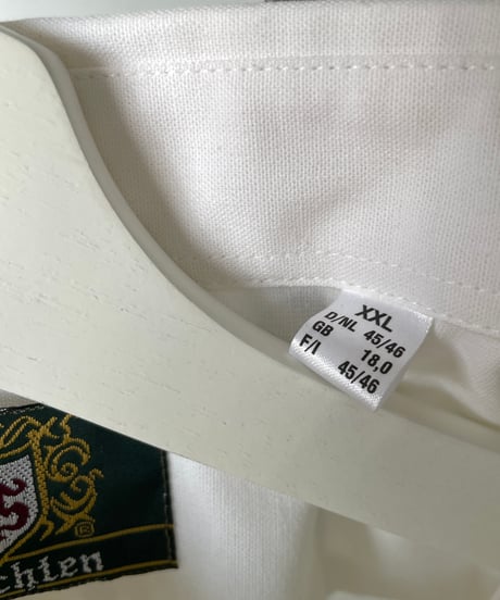 DEAD STOCK 90s Europe gathers pull over