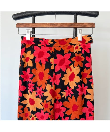 Vintage Floral pattern Pants