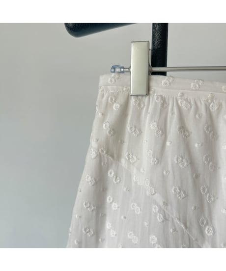 Floral embroidery skirt