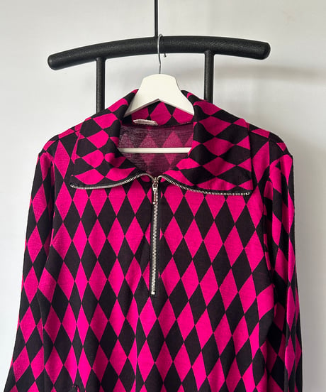 vivid pink black diamond checkered