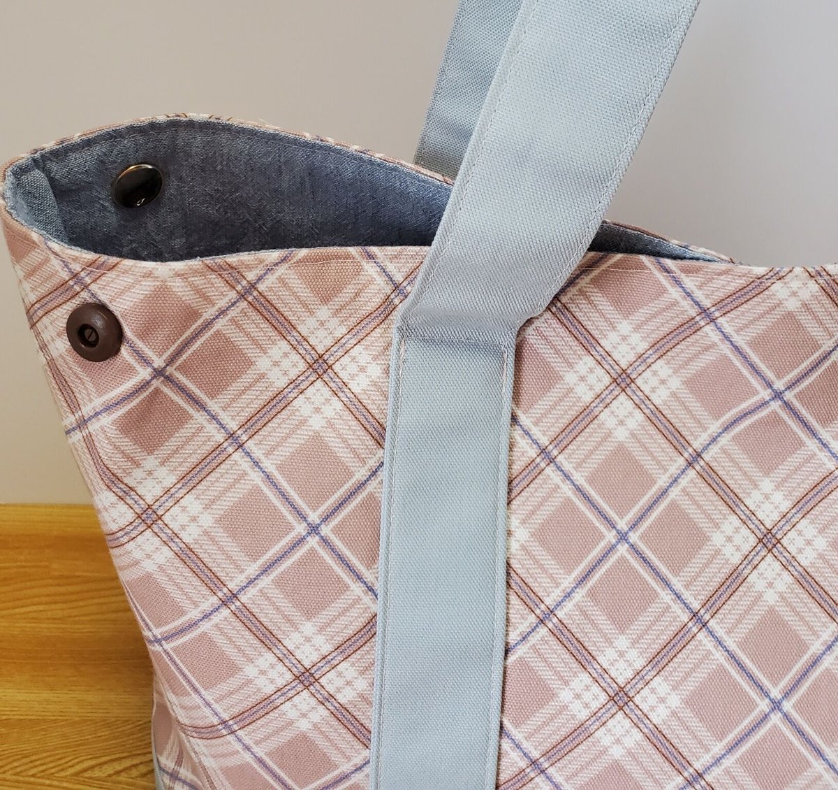 JUNE　トートバッグ①　ハンドメイド Jubilee アニマル刺繍 トートバッグ A4 a4 トート 刺しゅう