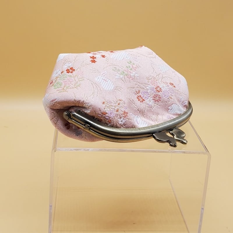 がま口ポーチ 西陣織/金襴【花と白うさぎ】ハンドメイド | Pink-Boo