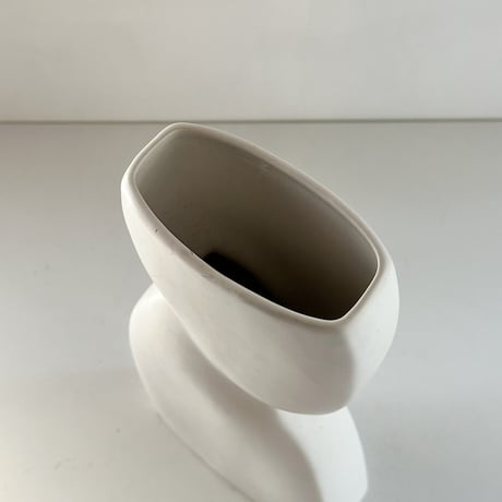 nejiri vase