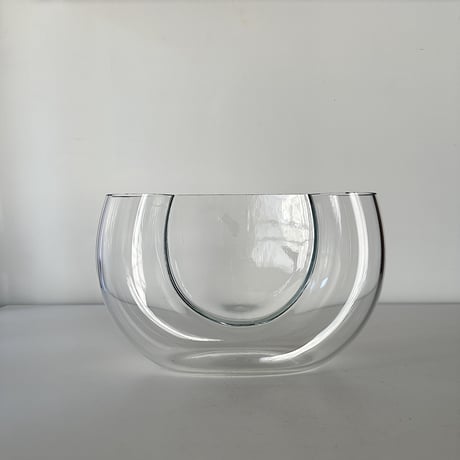 vase u shape 80s Europe