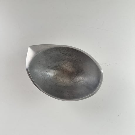 cast aluminum bowl 90s