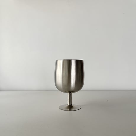 stainless-steel goblet plump
