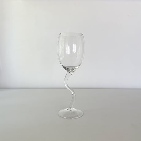 wiggling glass 80s unknown