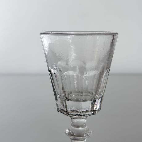 French liquor glass small 30s <G>