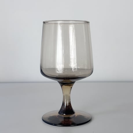 smokey-brown wine glass 60s