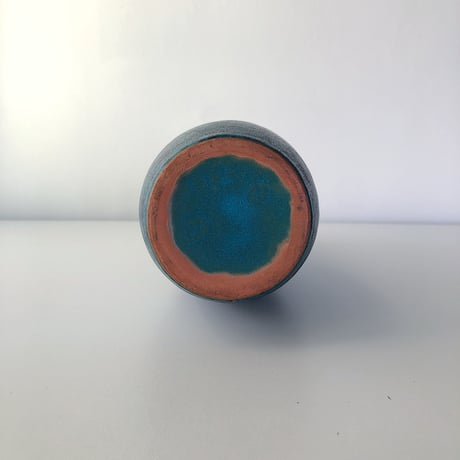 vase ocean blue