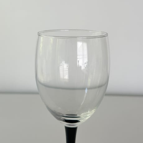 glass with black stem 80s