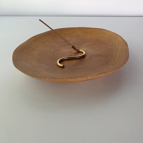 Subtle Bodies Brass incense holder i