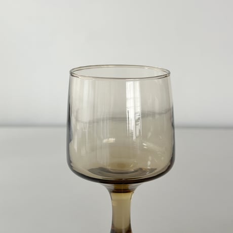 smokey-brown square wine glass 80s USA