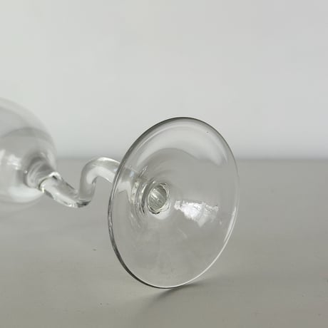 wiggling glass 80s unknown