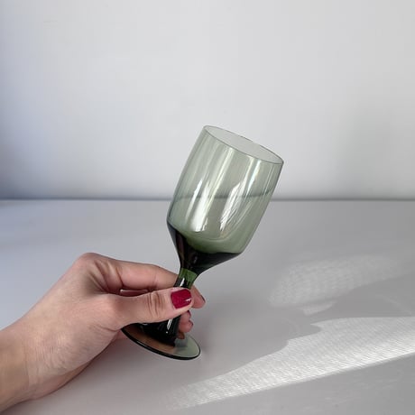 olive green goblet 70s Europe