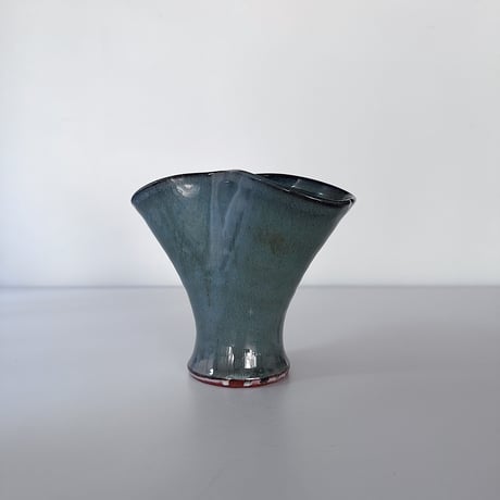 Bolingey pinched vase -marine blue