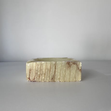 alabaster tray cream 60s Europe