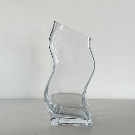 vase wriggling 90s