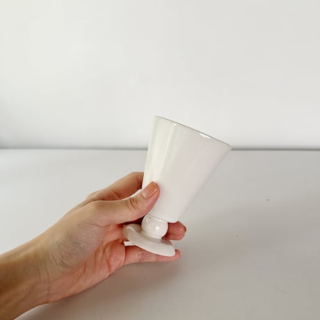 <AYA COURVOISIER> goblet JOUES