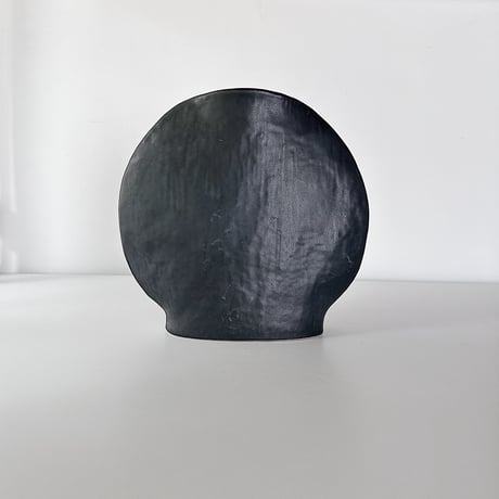 vase black shell 70s Austria