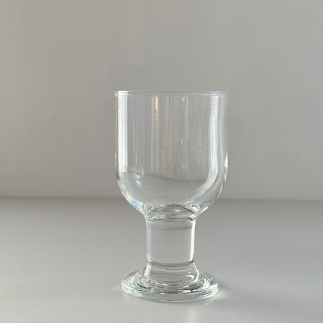 chubby stem wine glass 80s Europe