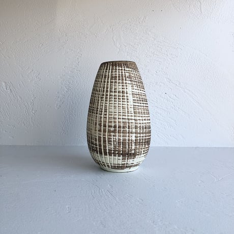 vase jagged