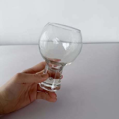 Big big goblet balloon (bubble on foot)
