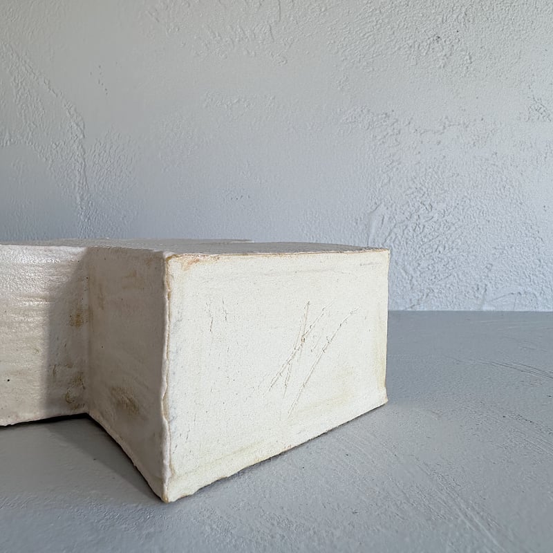 AYA COURVOISIER vase KIRIE / TEXTURED | EYEO