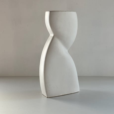 nejiri vase