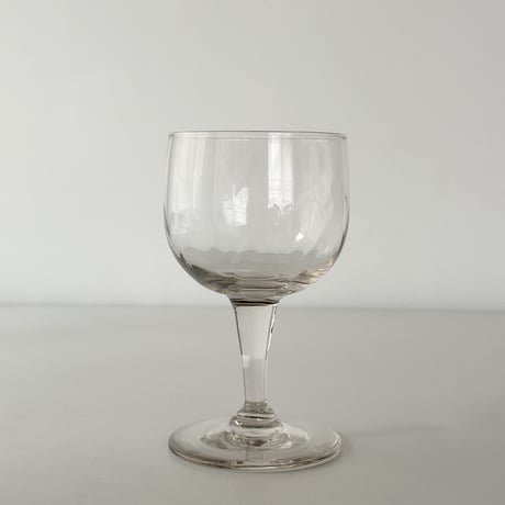 hand blown wine glass 50s France