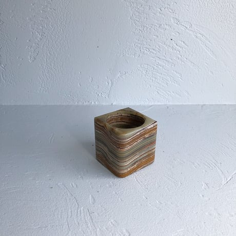 strata candle holder (AVOCADO)
