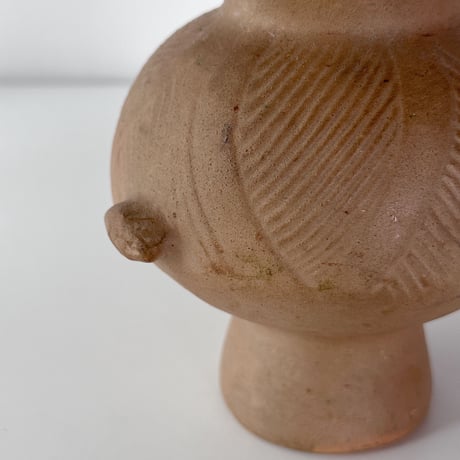 studio pottery ostrich clay vase