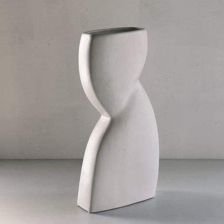 nejiri vase