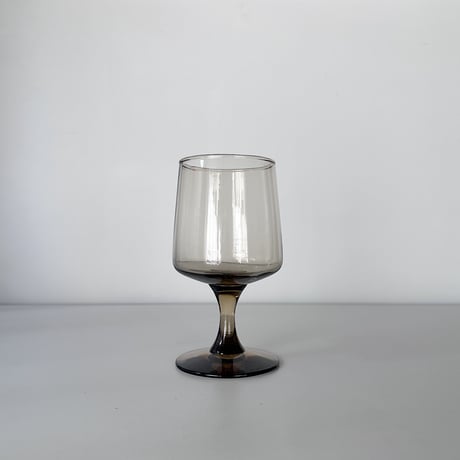 smokey-brown wine glass 60s