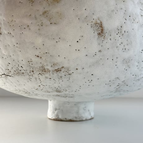 Studio Beurre / round vase