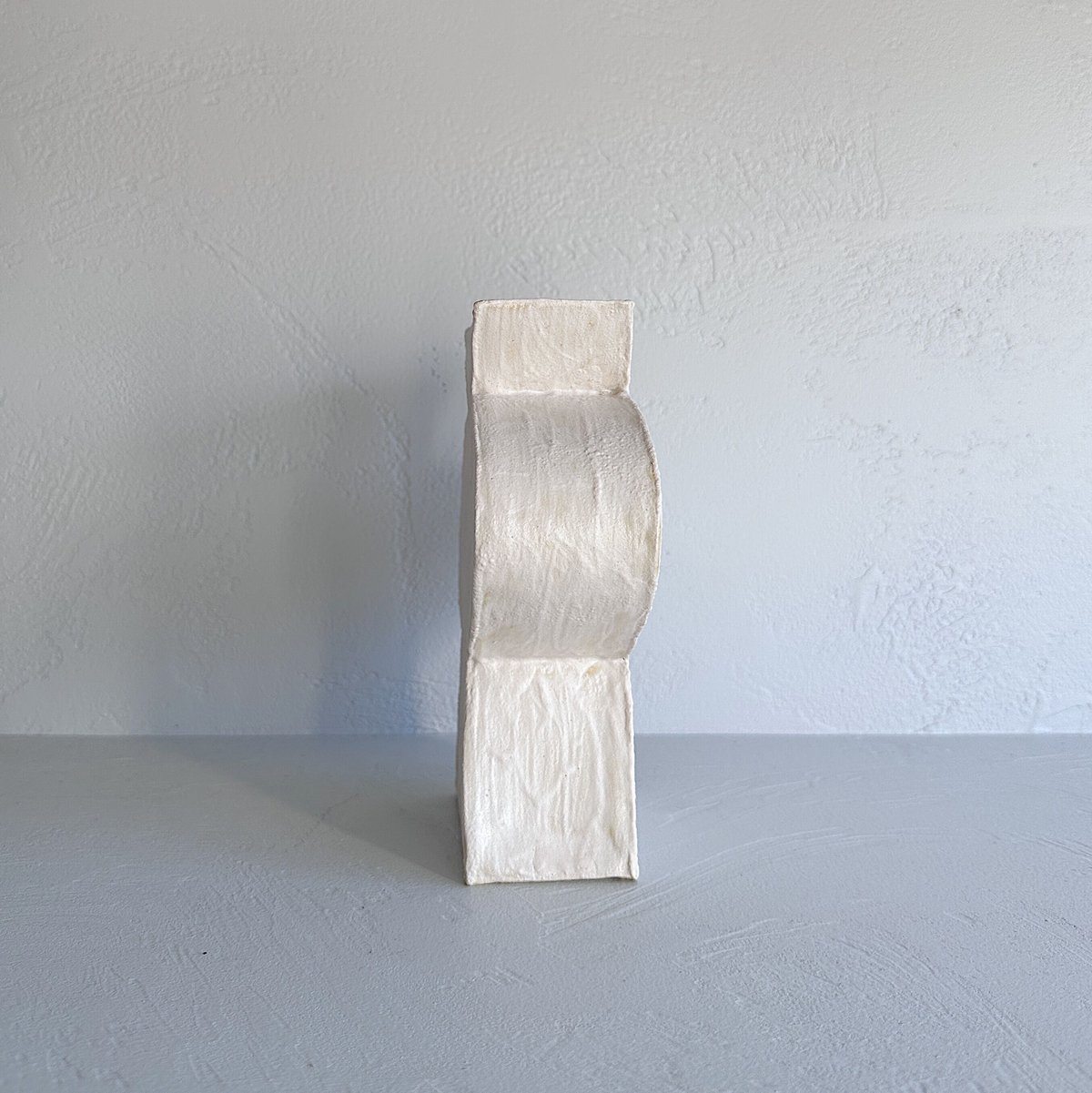 Aya Courvoisier kirie フラワーベース AYA COURVOISIER vase KIRIE / TEXTURED | EYEO