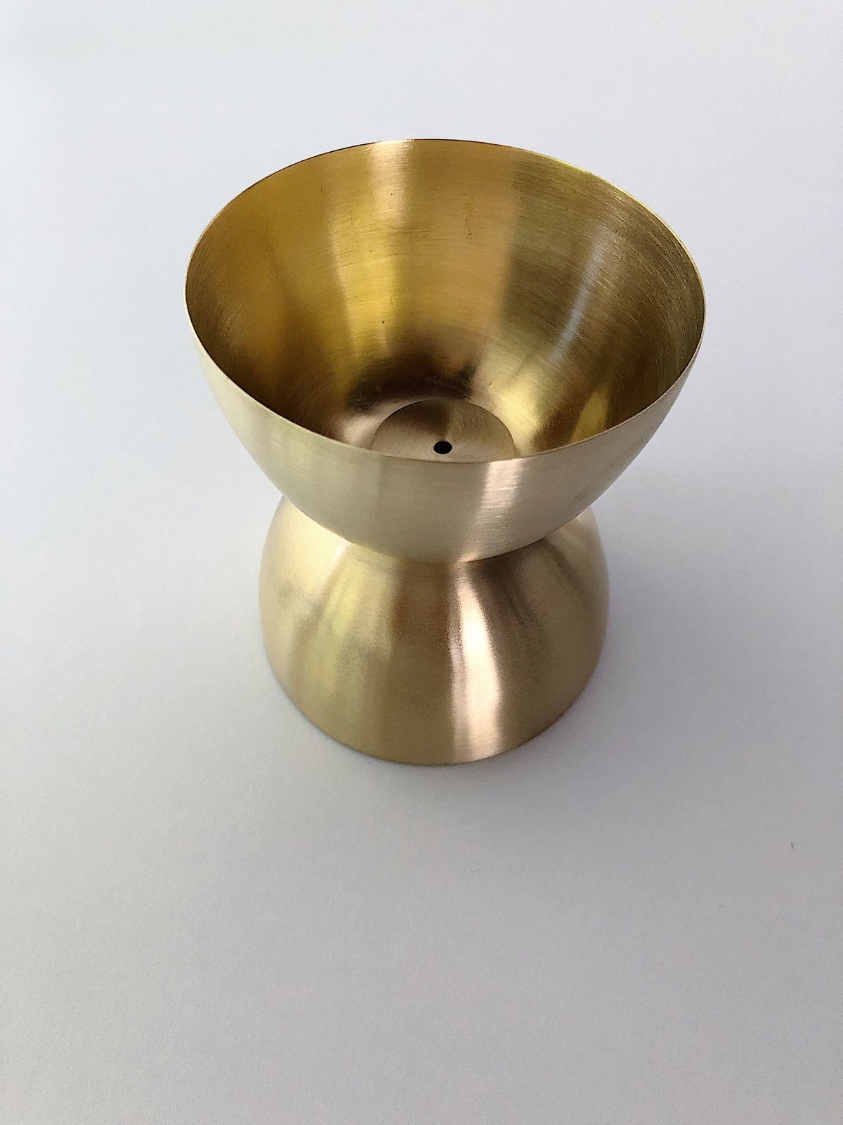 Lightly Essence burner brass | EYEON general store