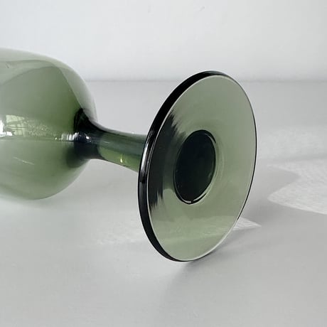 olive green goblet 70s Europe