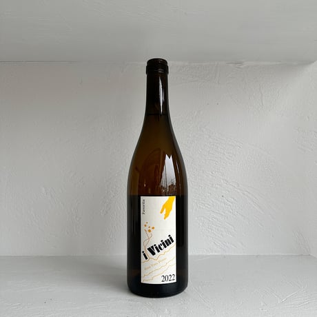 <WHITE> i Vicini Favorita 2022 / Jean Yves Peron