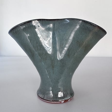 Bolingey pinched vase -marine blue
