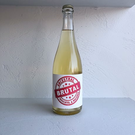 <WHITE,SPARKLING> BRUTAL 2021 / Bodega Cueva