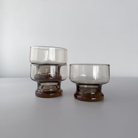 Luminarc 70s smoke glassware flattened