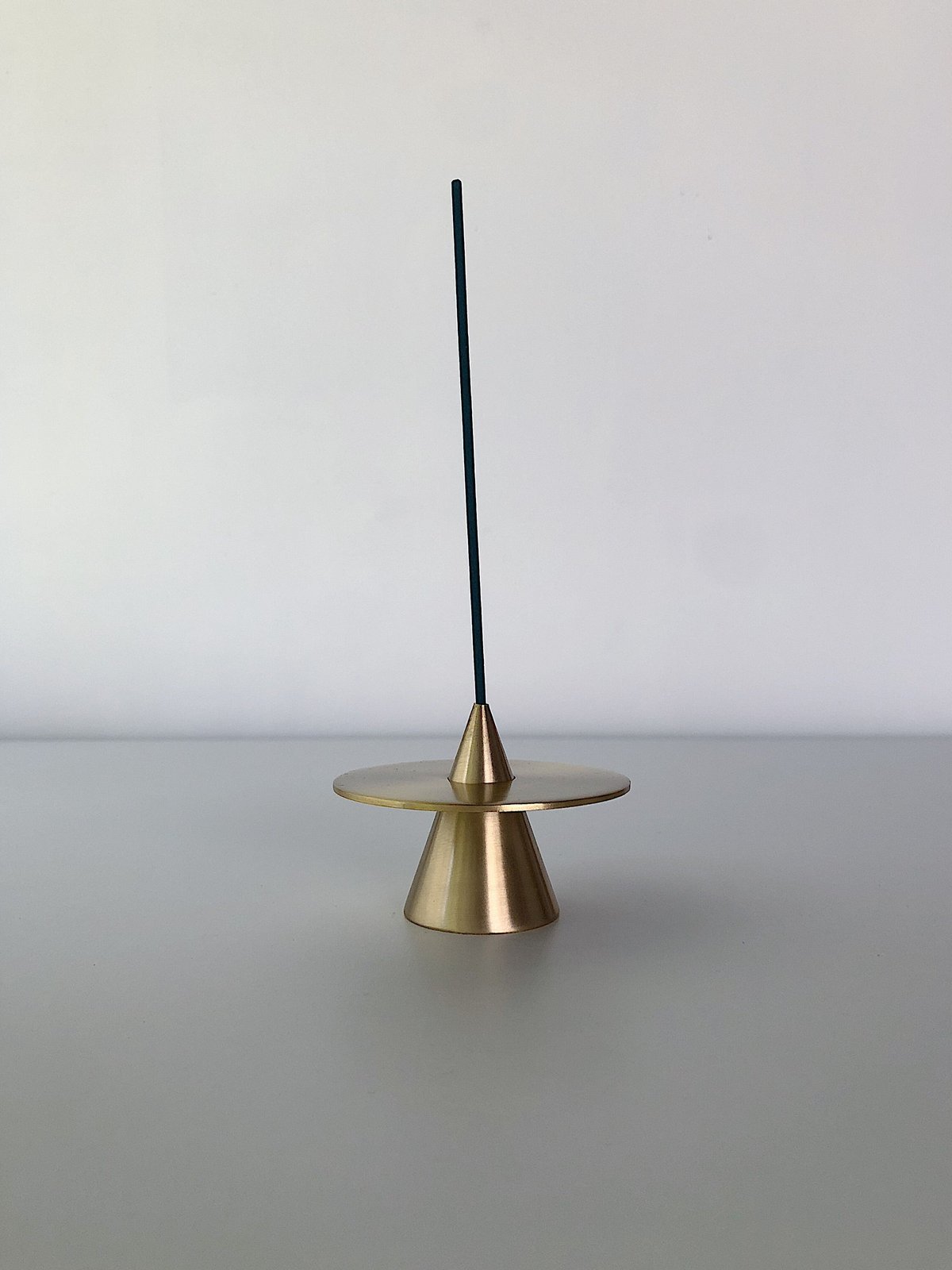 Lightly Essence burner 01 | EYEON general store