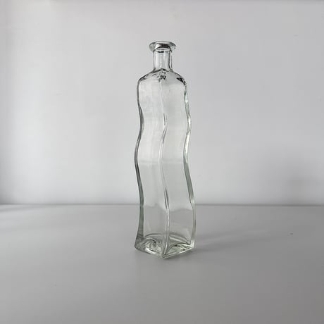 vintage curved bottle vase 70s USA