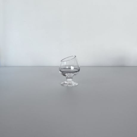 Belvelled glass Europe 80s <SMALL>