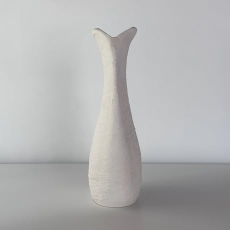 white thin vase 70s CANADA