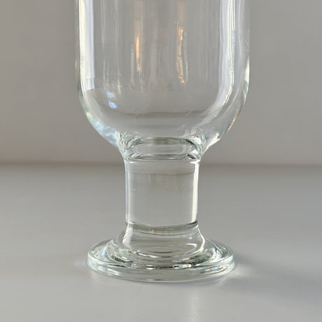 chubby stem wine glass 80s Europe